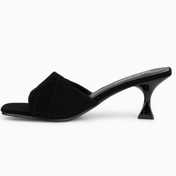 Olivia Miller Honey Camp Slide Sandals Black -10 - Picture 3 of 7